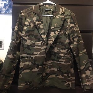 Camouflage sport jacket